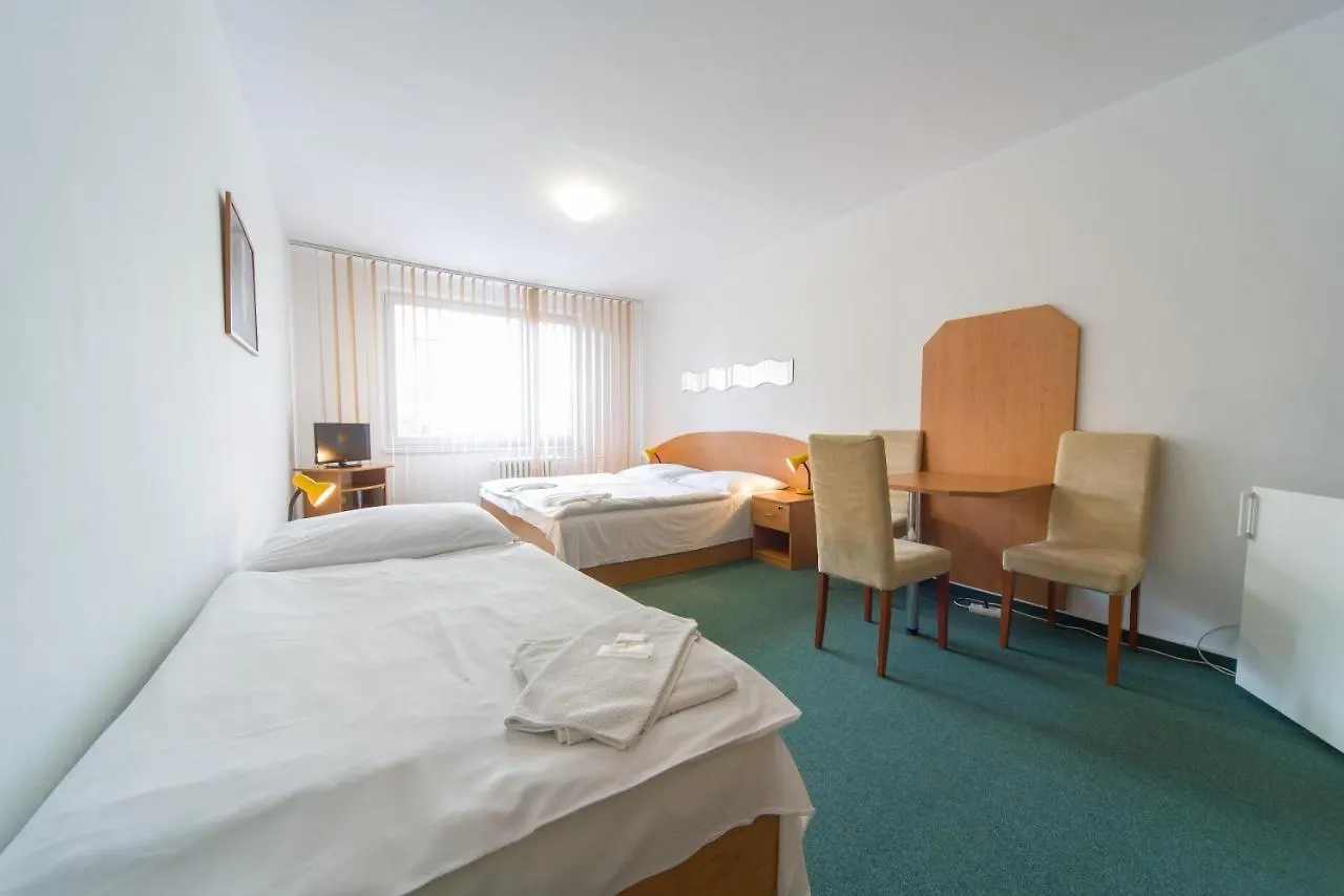 Hotel Arnost Garni Pardubice
